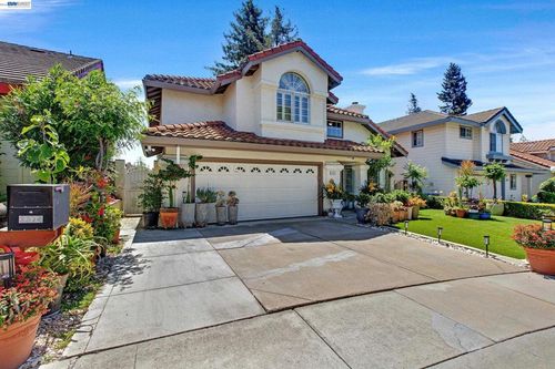 3374 Brook Leaf Ct, San Jose, CA, 95132-2479 | Card Image