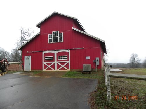 barn-apartment-3575B Jefferson River Rd, JEFFERSON, GA, 30549 | Card Image