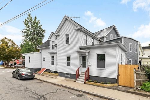 112 Hampshire St, Lowell, MA, 01850-1680 | Card Image