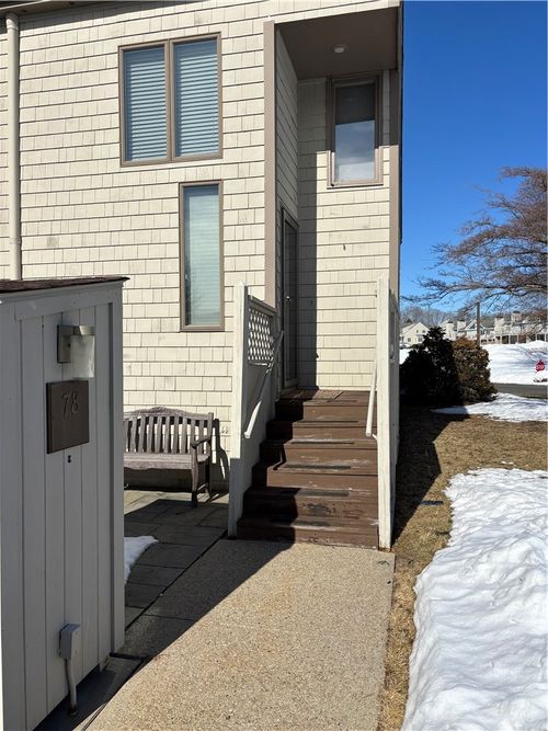 78 Windward Ln, Bristol, RI, 02809-1551 | Card Image