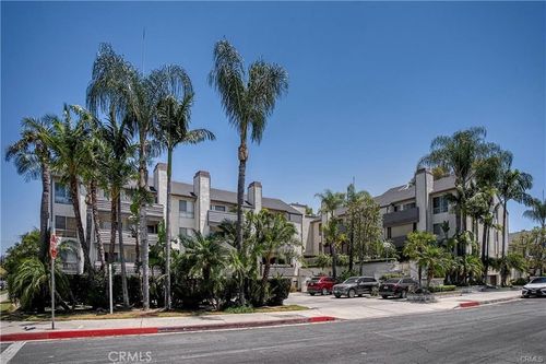 325-20253 Keswick St, Winnetka, CA, 91306 | Card Image