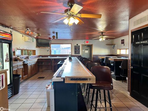 207 E Montgomery St, Creston, IA, 50801-2551 | Card Image