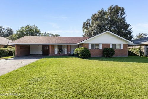 111 Delmar Ln, Lafayette, LA, 70506-3113 | Card Image