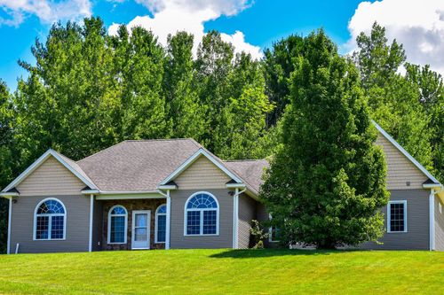 18 Martell Rd, Milton, VT, 05468-3134 | Card Image