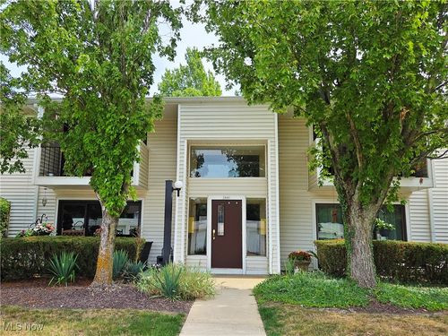 apt-n15-2880 N Bay Dr, Westlake, OH, 44145-4477 | Card Image