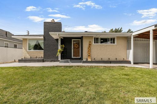 233 N Fisher St, Blackfoot, ID, 83221-2311 | Card Image