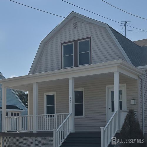 617 Lee St, Perth Amboy, NJ, 08861-2411 | Card Image