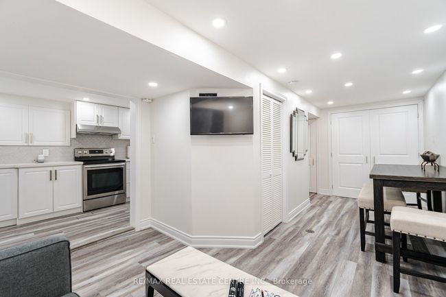 55 Mallard Cres, House attached with 4 bedrooms, 2 bathrooms and 3 parking in Brampton ON | Image 19