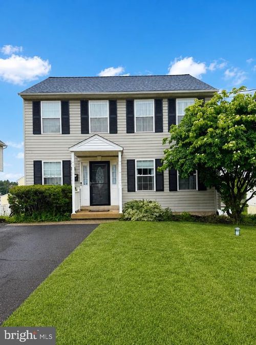 140 Central Ave, SOUDERTON, PA, 18964-1420 | Card Image