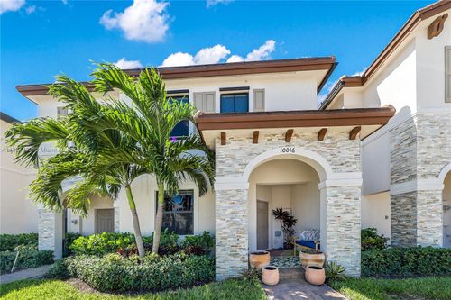 10016 Sw 228th Ter, Miami, FL, 33190-1988 | Card Image