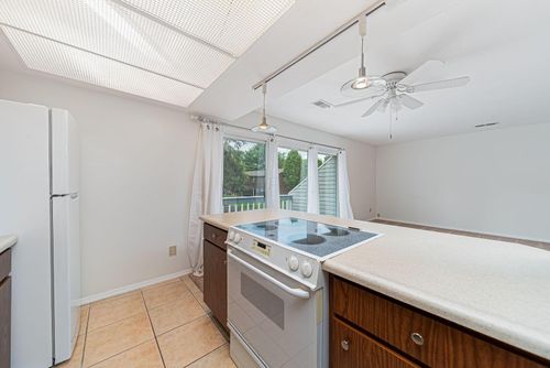 b-101 W Ticonderoga Dr, Westerville, OH, 43081 | Card Image