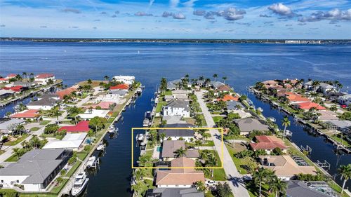 33 Ocean Dr, PUNTA GORDA, FL, 33950-5003 | Card Image