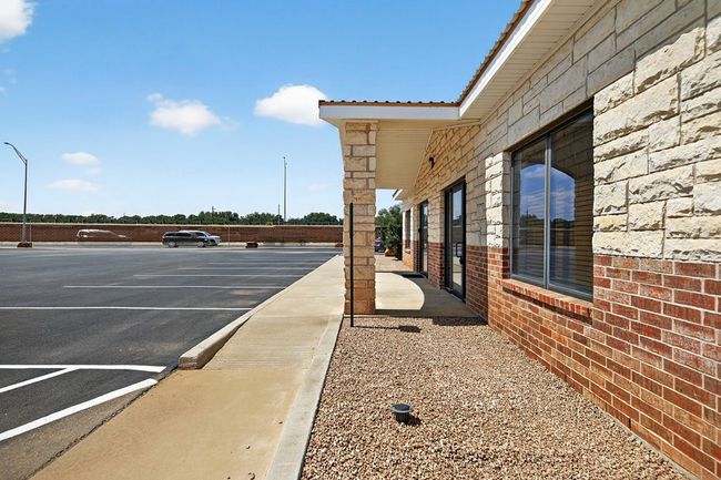 STE-102 - 400 E Loop 250 N, Home with 0 bedrooms, 0 bathrooms and null parking in Midland TX | Image 4