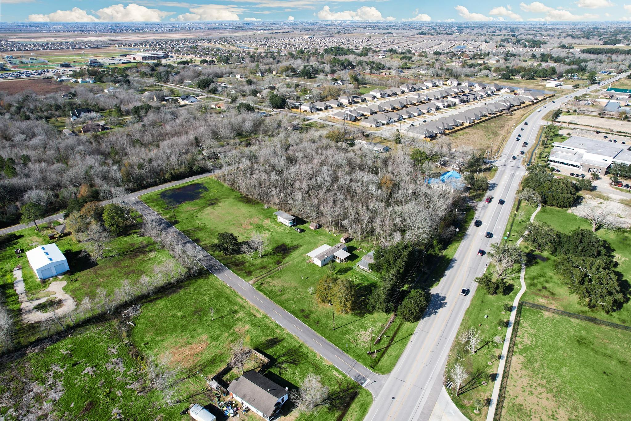 Land in Manvel 2