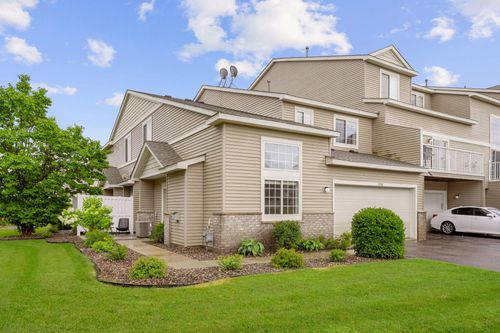 17806 Elm Rd N, Maple Grove, MN, 55311-3828 | Card Image
