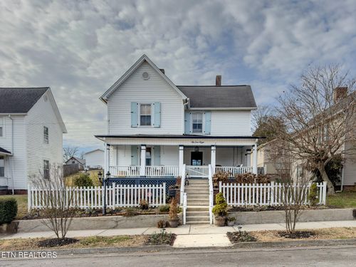 208 N B St, Lenoir City, TN, 37771-2418 | Card Image