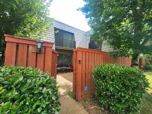 105 Cedarwood Ln, Madison, TN, 37115-2763 | Card Image