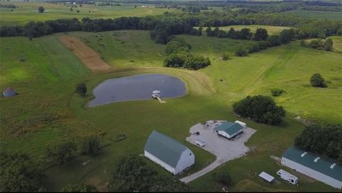 23145 Cr 151, Norborne, MO, 64668 | Card Image