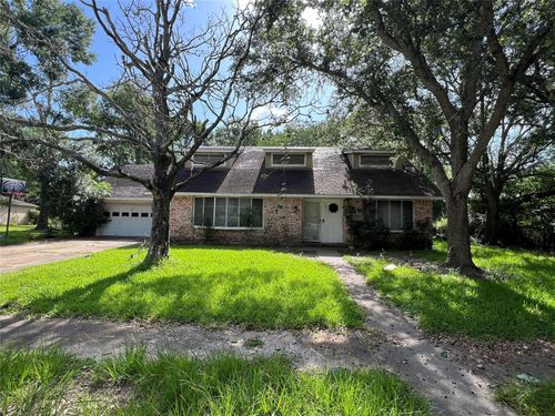 3709 Kettering Ave, Bay City, TX, 77414-7711 | Card Image