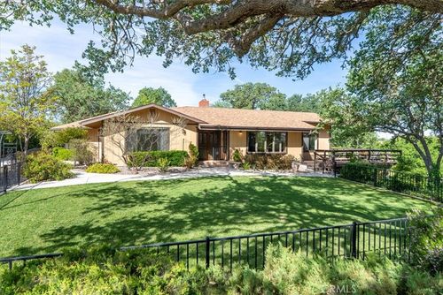 5685 Mustard Creek Rd, Paso Robles, CA, 93446-8703 | Card Image