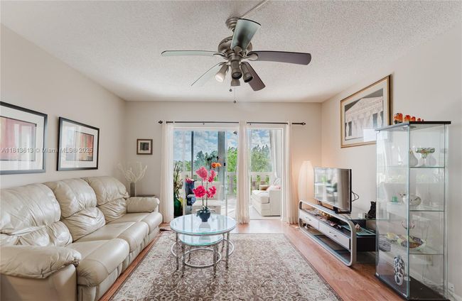 APT-505 - 4330 Hillcrest Dr, Condo with 1 bedrooms, 2 bathrooms and null parking in Hollywood FL | Image 6