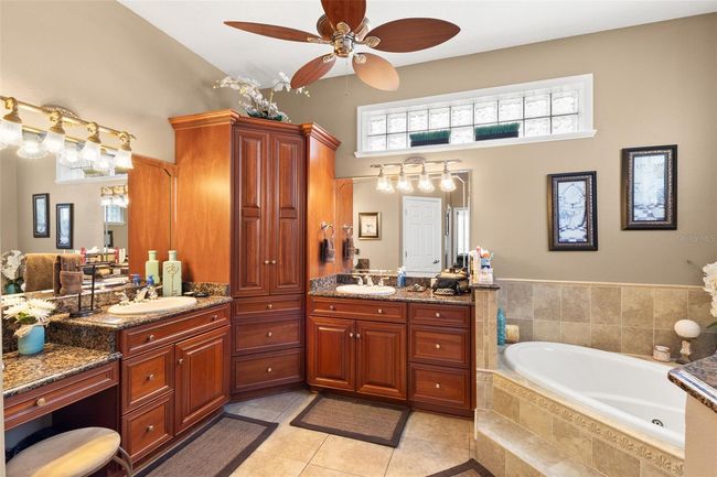 Master Bath | Image 26