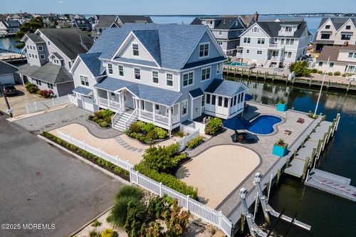 333 Barkentine Ln, Mantoloking, NJ, 08738-1001 | Card Image