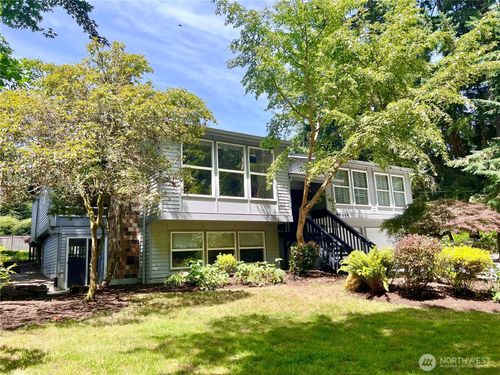 20801 Marine View Dr Sw, Normandy Park, WA, 98166-4241 | Card Image
