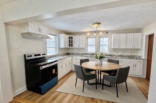 1-17 Kahler Ave, Milton, MA, 02186-1519 | Card Image