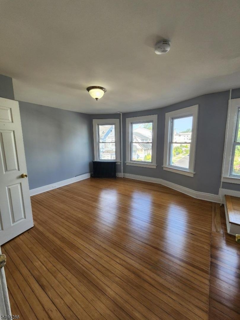 Residential Lease in Bloomfield Twp. 3