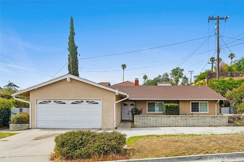6726 Avenue De Palma, Jurupa Valley, CA, 92509-5611 | Card Image