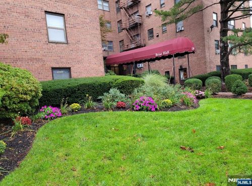 130 Orient Way, Rutherford, NJ, 07070-2145 | Card Image