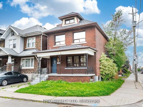 35 Chestnut Ave, Hamilton, ON, L8L6K5 | Card Image