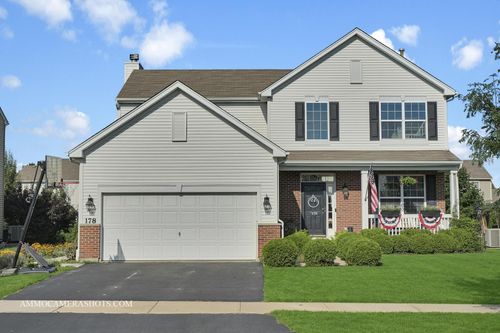 178 Easton Dr, Gilberts, IL, 60136-8013 | Card Image