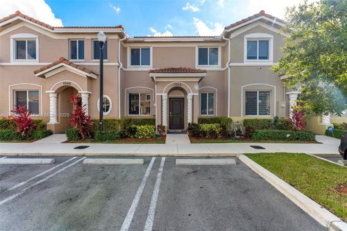 1056 Se 24th Ave, Homestead, FL, 33035-2140 | Card Image