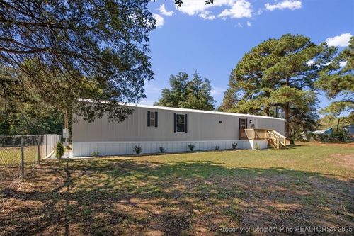 6546 Roslin Farm Rd, Hope Mills, NC, 28348-8798 | Card Image