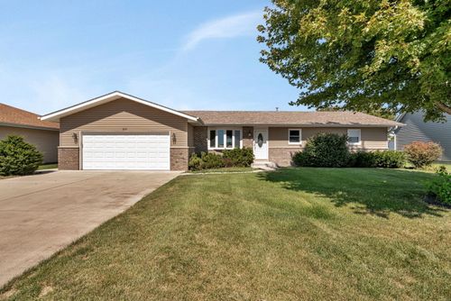 210 W Spring Rd, Coal City, IL, 60416-9534 | Card Image