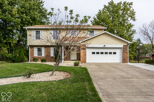8633 Fox Ridge Ln, Indianapolis, IN, 46256-1311 | Card Image