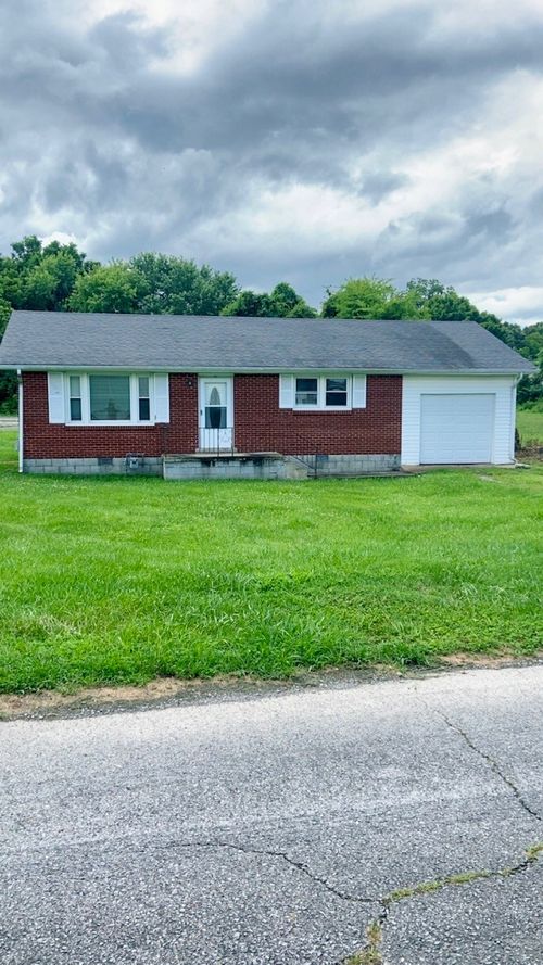 109 Thompson St, White Bluff, TN, 37187 | Card Image