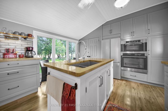 24631 Stalker Line, House other with 3 bedrooms, 2 bathrooms and 10 parking in West Elgin ON | Image 16