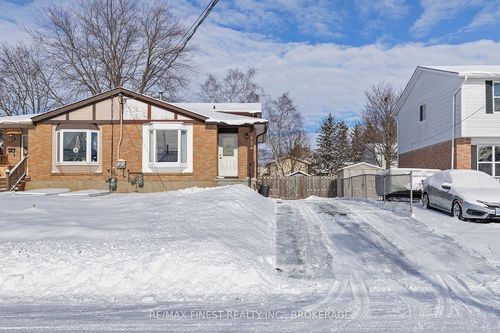 126 Purdy Rd, Bath, ON, K0H1G0 | Card Image