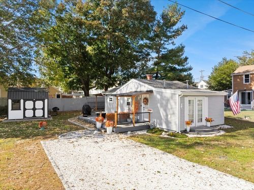 37 Sidney Ave, Swansea, MA, 02777 | Card Image