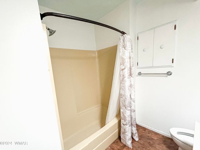 Guest bath | Image 25