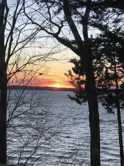 6126 Overlook Dr, McFarland, WI, 53558-9496 | Card Image