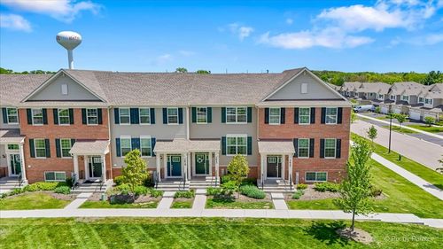 1623 Bentz Way, Batavia, IL, 60510-7810 | Card Image