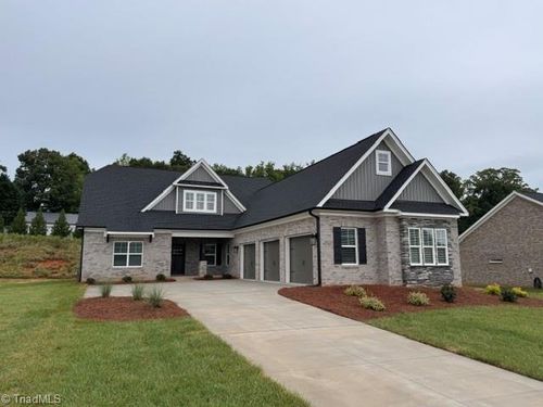 153 Grandworth Way, King, NC, 27021-9326 | Card Image