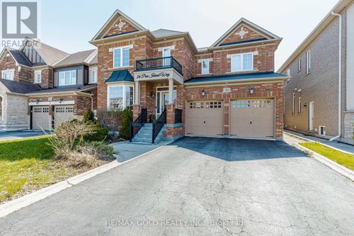 26 Pine Island Way, Brampton (Credit Valley), ON, L6X0Z6 | Card Image