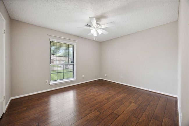 4723 Lost Oak Dr, House other with 3 bedrooms, 2 bathrooms and 2 parking in Spring TX | Image 16