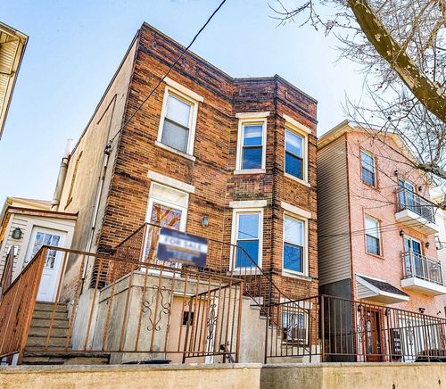 304 Terrace Ave, Jersey City, NJ, 07307-3954 | Card Image