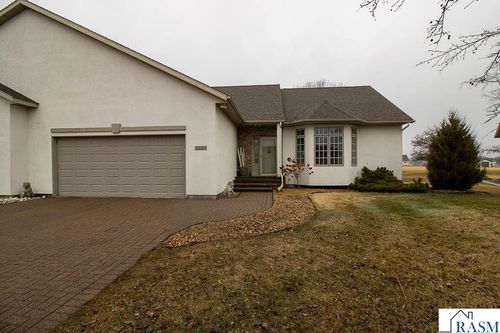 2142 Arlington Ln, North Mankato, MN, 56003-4438 | Card Image
